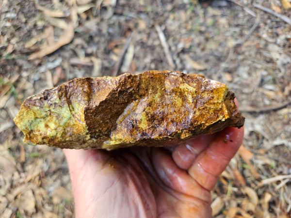Lime magnesite rough.  LMR 133