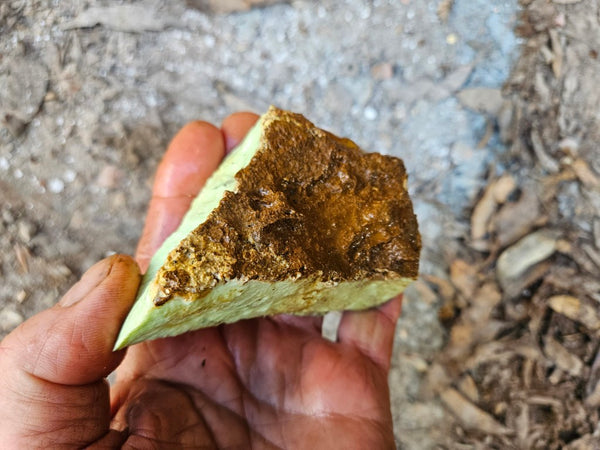 Lime magnesite rough.  LMR 135