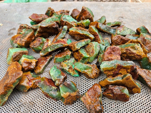 Chrysoprase rough.  CHR 218