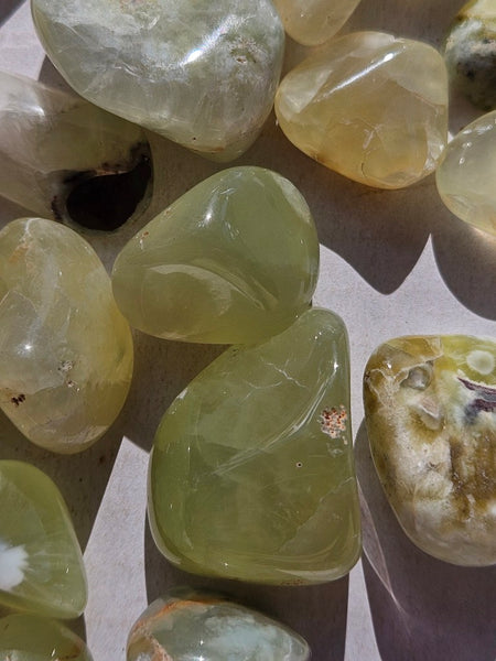 1 kg. Tumble Polished Prehnite PRT120