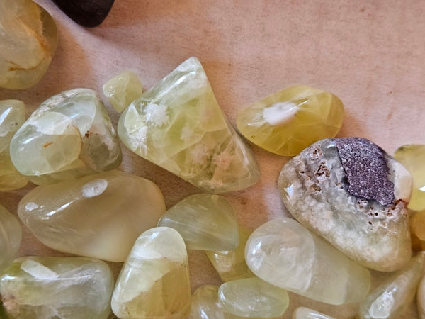 1 kg. Tumble Polished Prehnite PRT120