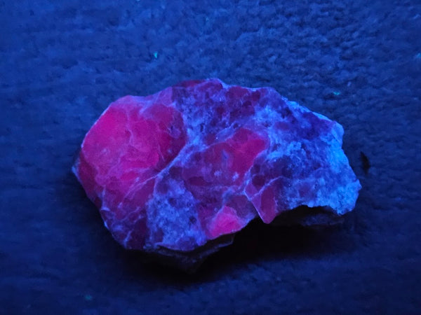 Rough Eucryptite. Fluorescent mineral specimen EUR107