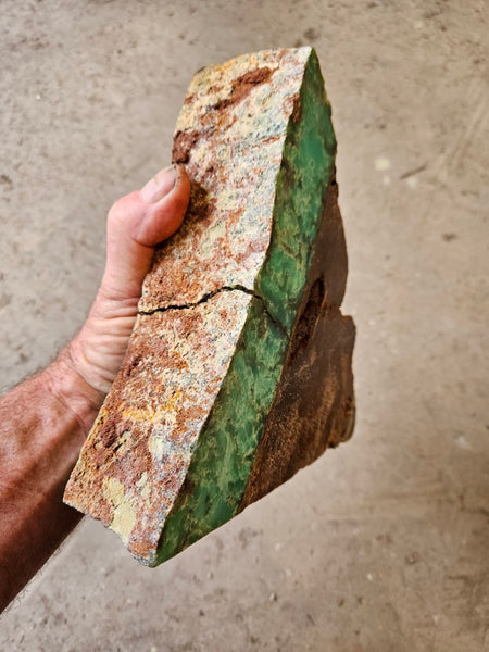 Polished  Chrysoprase  display specimen CH504