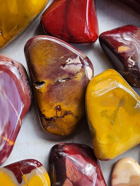 1 kg.Tumble Polished Mookaite MKT201