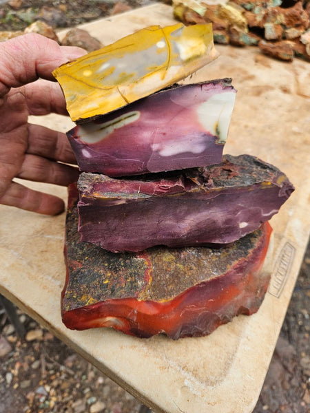 Mookaite rough.  MKR 307