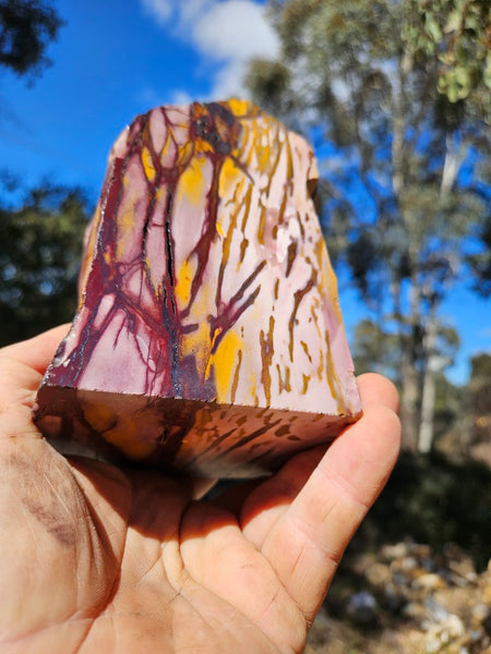Polished Mookaite display specimen MK607