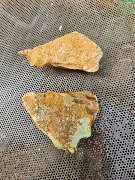 Lime magnesite rough.  LMR 137