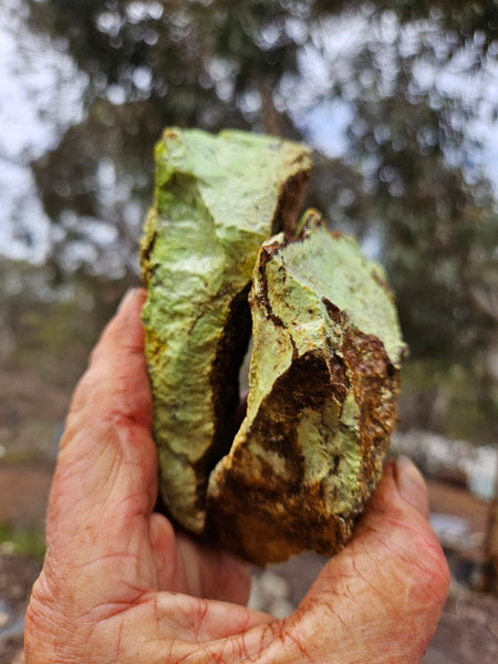 Lime magnesite rough.  LMR 137
