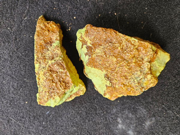 Lime magnesite rough.  LMR 137