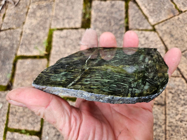 Polished Komatiite slab KOM107