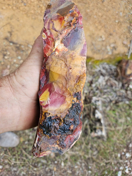 Mookaite rough.  MKR 309