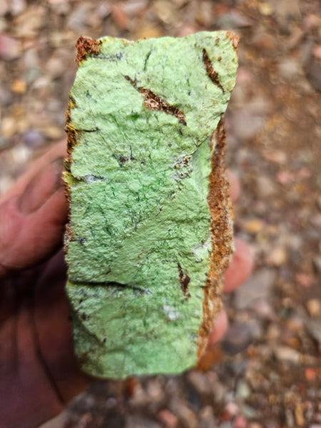 Lime magnesite rough.  LMR 139