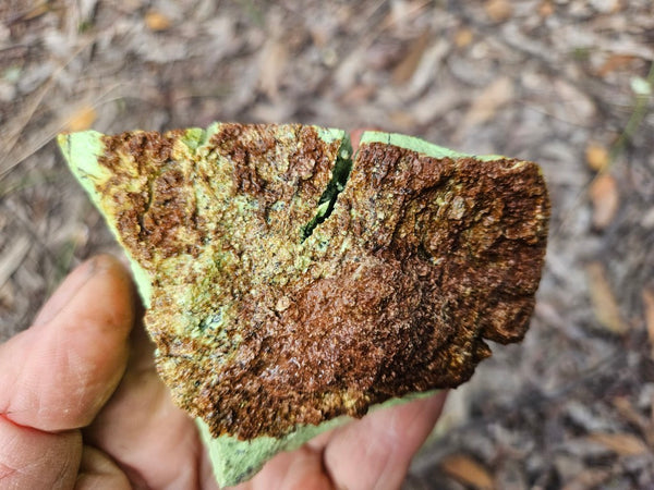 Lime magnesite rough.  LMR 139
