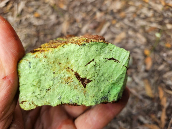 Lime magnesite rough.  LMR 139