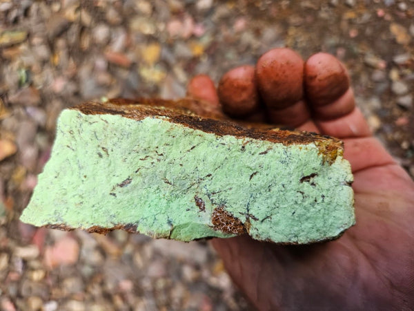 Lime magnesite rough.  LMR 139