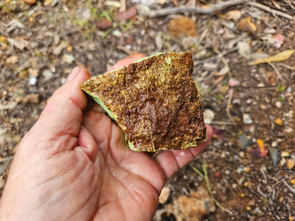 Lime magnesite rough.  LMR 141