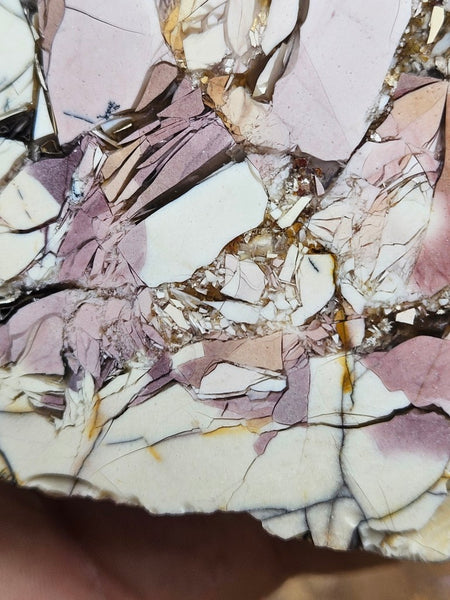 Polished Brecciated Mookaite slab BM350