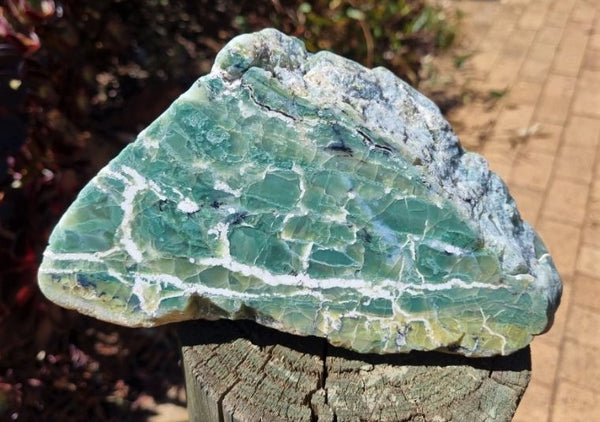 Polished Green Opal rock GREEN73