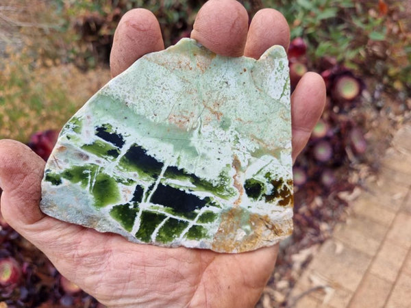 Polished Chrome Chalcedony slab CC137