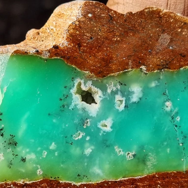 Polished Chrysoprase slab CH401