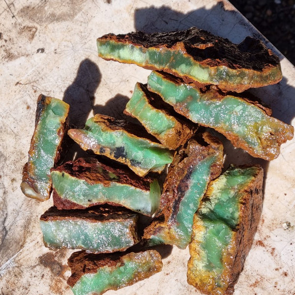 Chrysoprase rough.  CHR 169