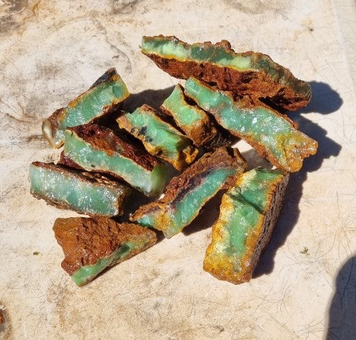 Chrysoprase rough.  CHR 169