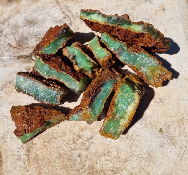 Chrysoprase rough.  CHR 169