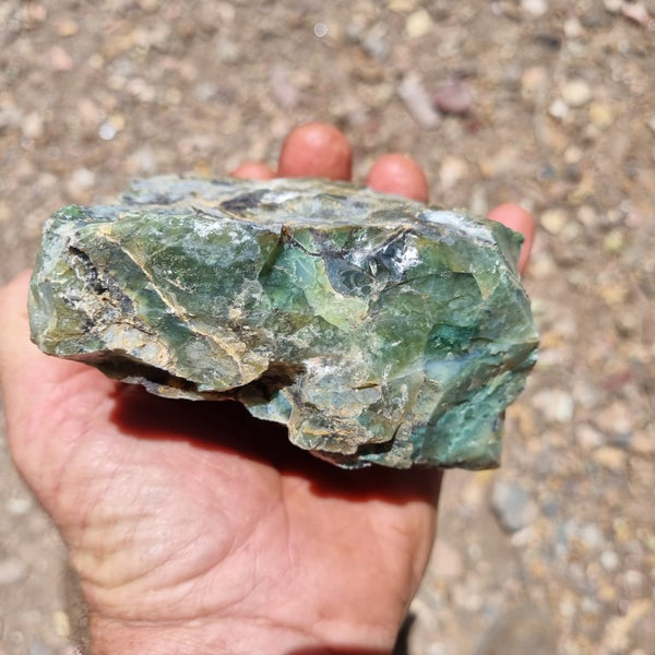 Green Opal  rough.  GOR 102