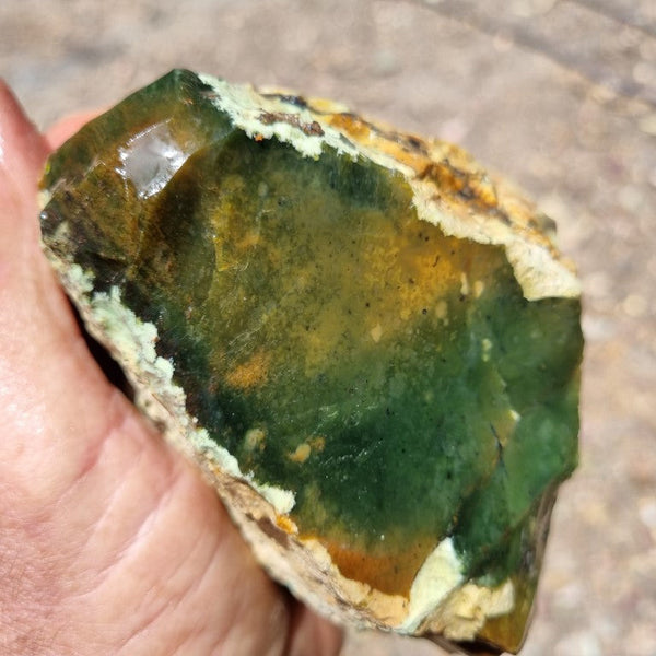 Rough Chrome Chalcedony CCR151