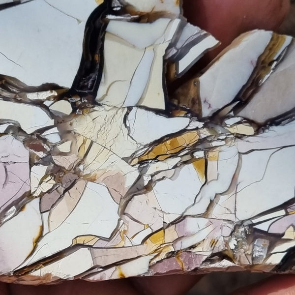 Polished Brecciated Mookaite slab BM281