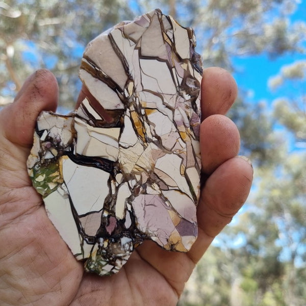 Polished Brecciated Mookaite slab BM281