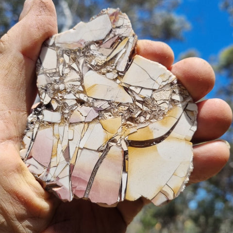 Polished Brecciated Mookaite slab BM282