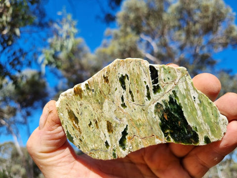 Polished Chrome Chalcedony slab CC143