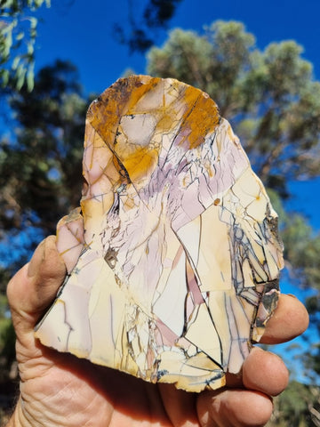 Polished Brecciated Mookaite slab BM289