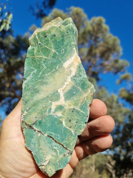 Polished Green Opal rock GREEN85