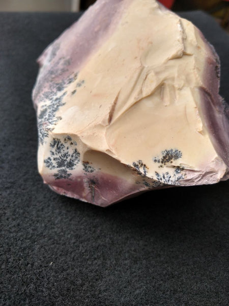 Dendritic Lilac Mookaite rough.  MKR 173